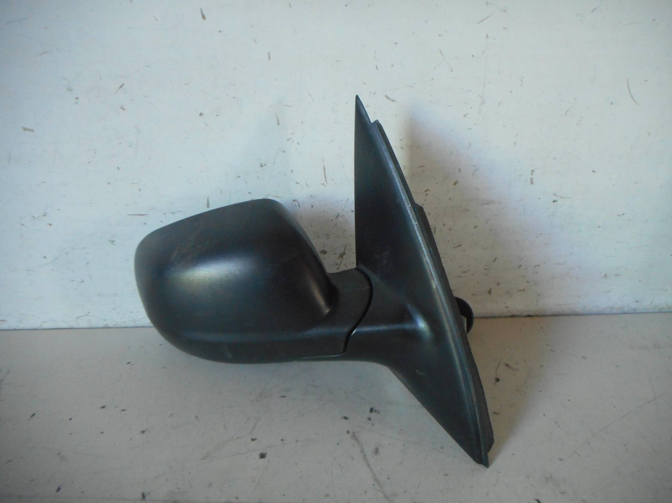 Retrovisore est. dx.